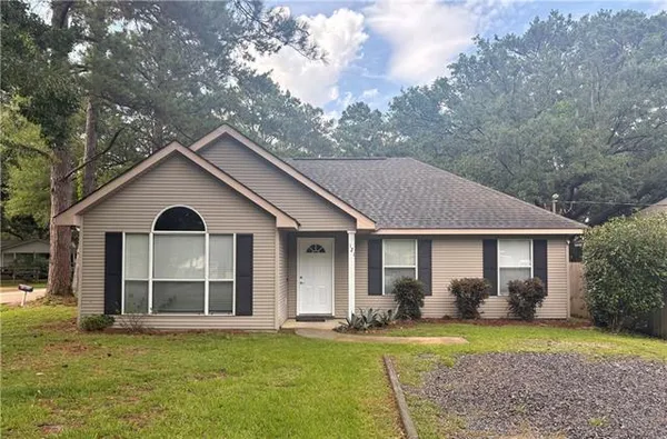$1,650 | 121 Bryant Street, Madisonville, LA 70447
