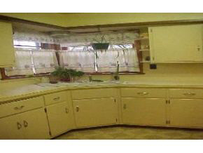 2415 East 4th Street Bloomington, IN 47408 - Photo 5 of 10