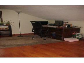 2415 East 4th Street Bloomington, IN 47408 - Photo 9 of 10