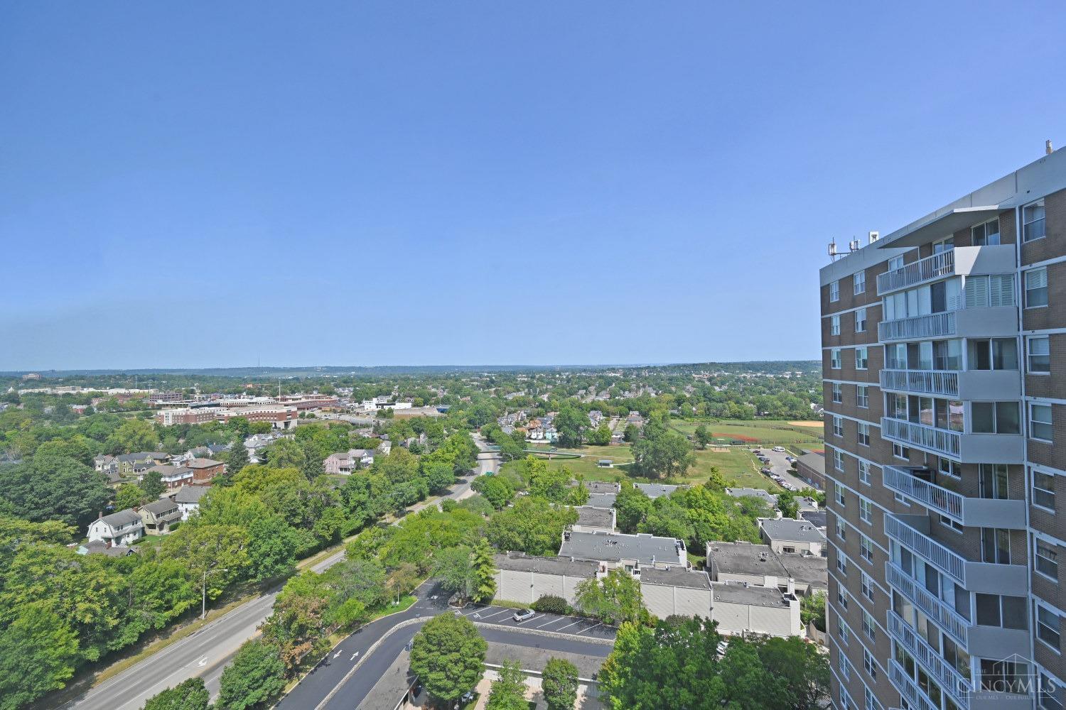 2444 Madison Road, Unit 1807 Cincinnati, OH 45208 - Photo 40 of 47 Gallery Image 40