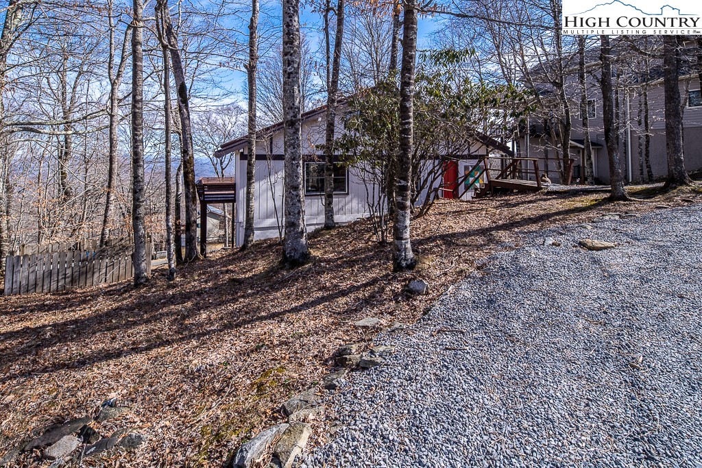 112 Pinnacle Ridge Road Beech Mountain, NC 28604 - Photo 34 of 40