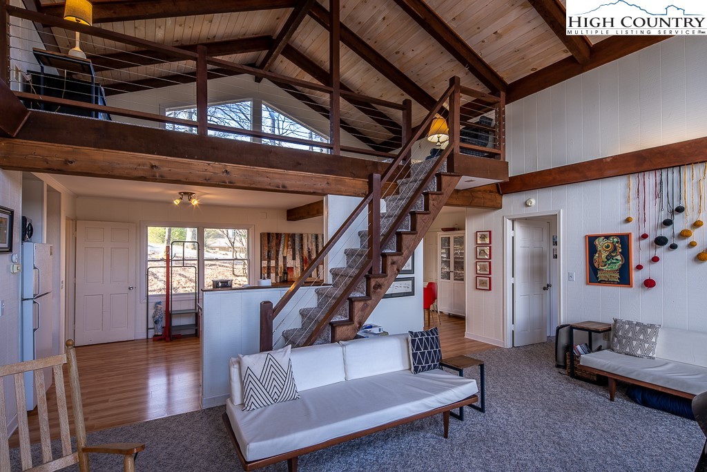 112 Pinnacle Ridge Road Beech Mountain, NC 28604 - Photo 4 of 40