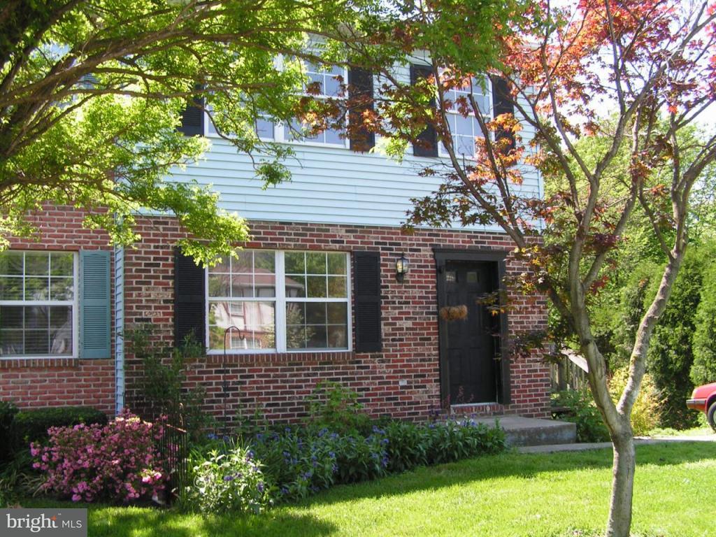 1114 Williamsburg Road Lancaster, PA 17603 - Photo 2 of 5 Gallery Image 2