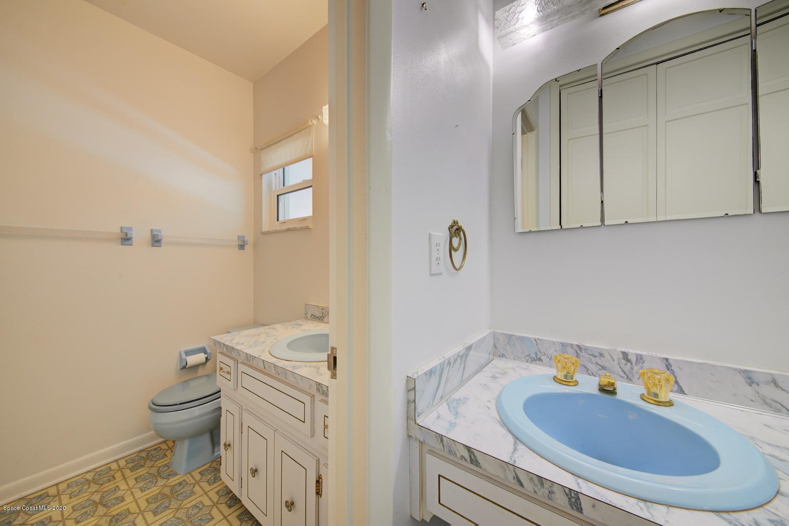 2175 Turpentine Road Mims, FL 32754 - Photo 48 of 67 Owners Retreat Bath with 2 Vanity Sinks