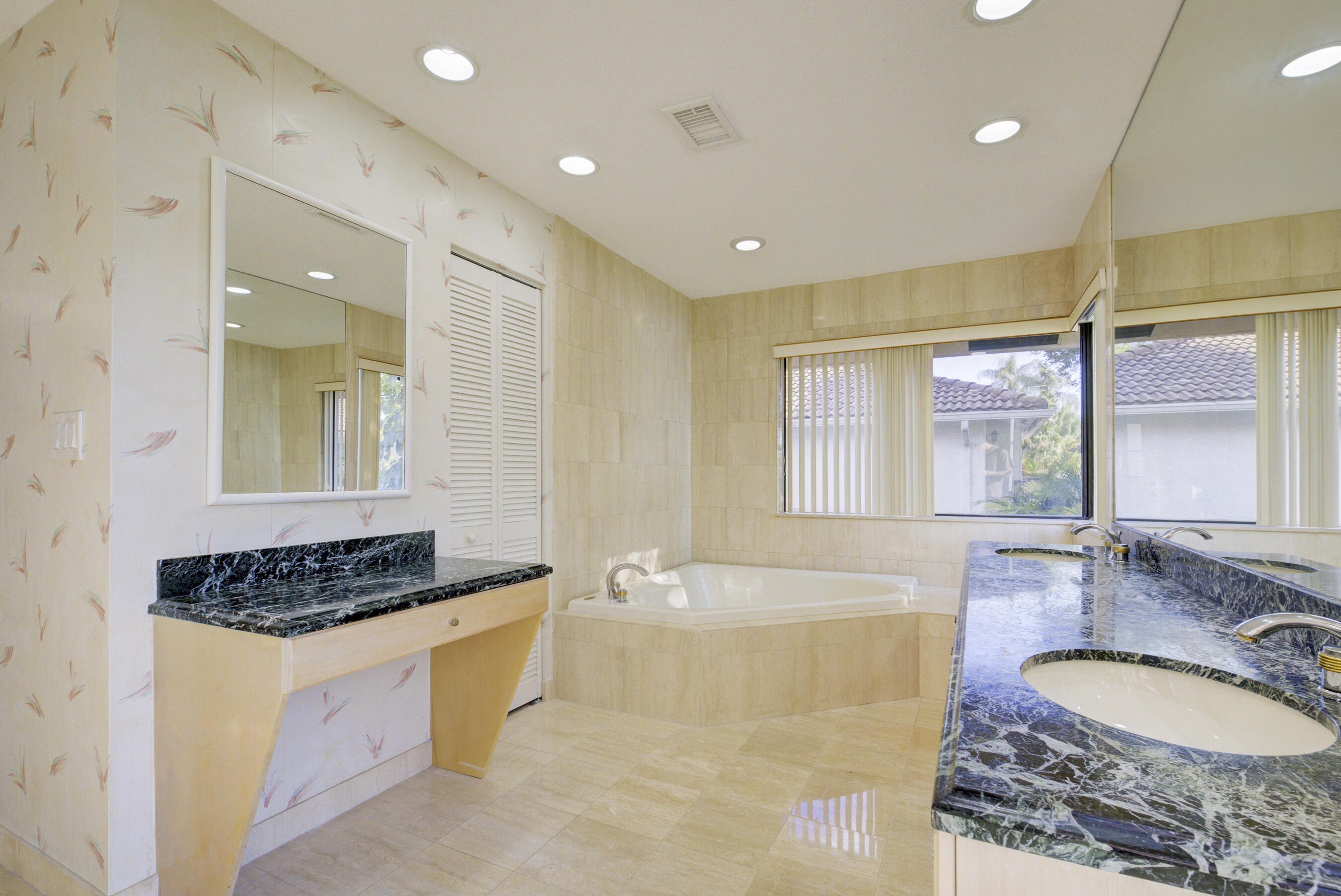 7441 Estrella Circle Boca Raton, FL 33433 - Photo 22 of 57 MASTER BATHROOM