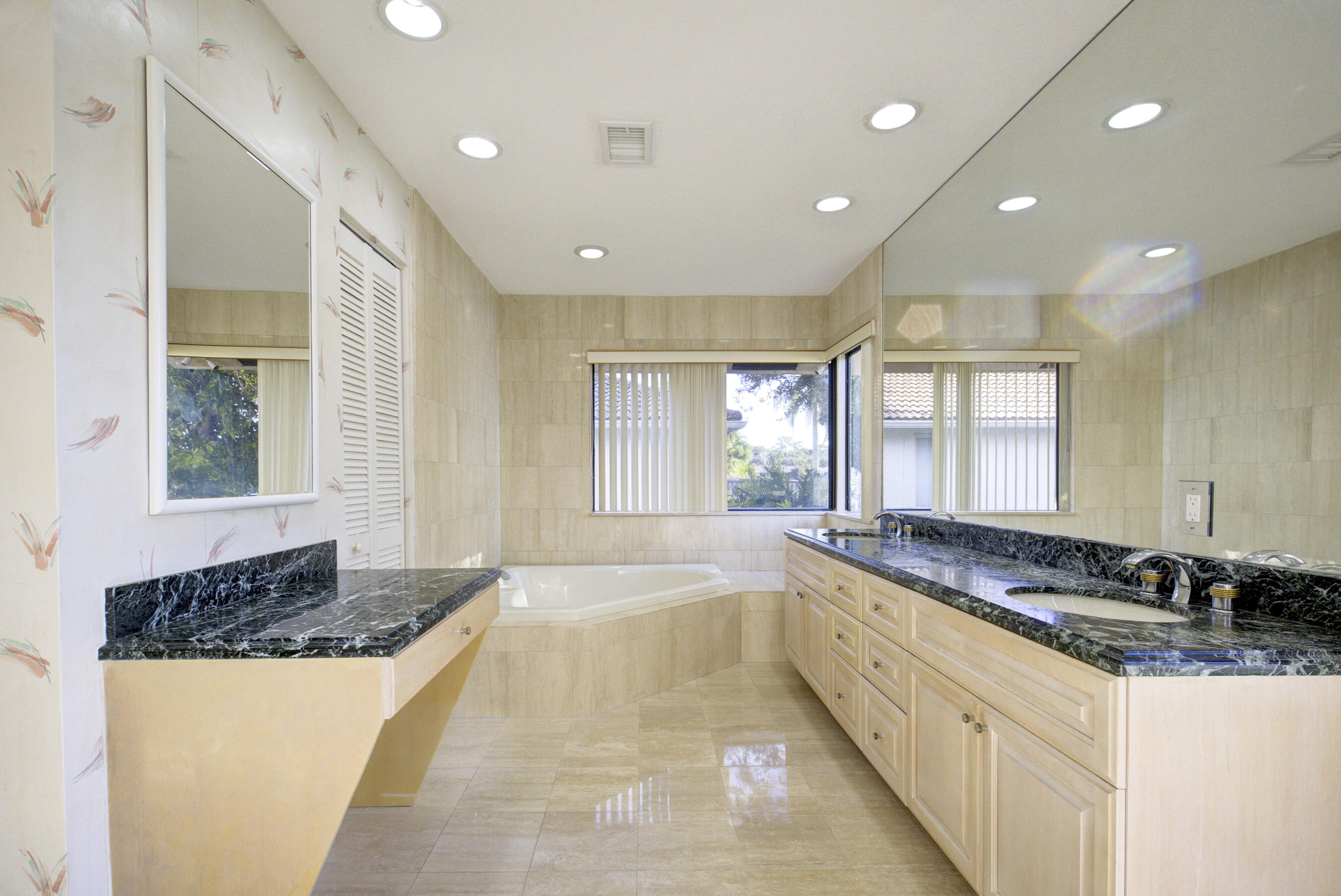 7441 Estrella Circle Boca Raton, FL 33433 - Photo 23 of 57 MASTER BATHROOM