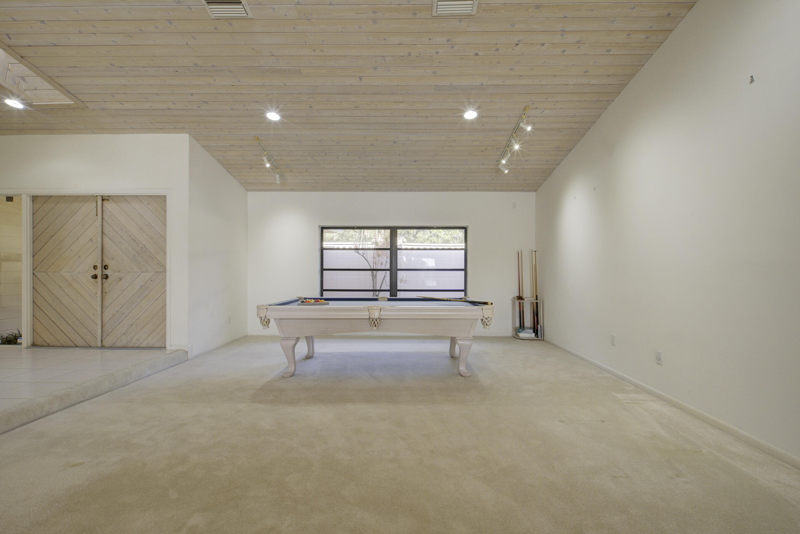7441 Estrella Circle Boca Raton, FL 33433 - Photo 3 of 57 LIVING AREA