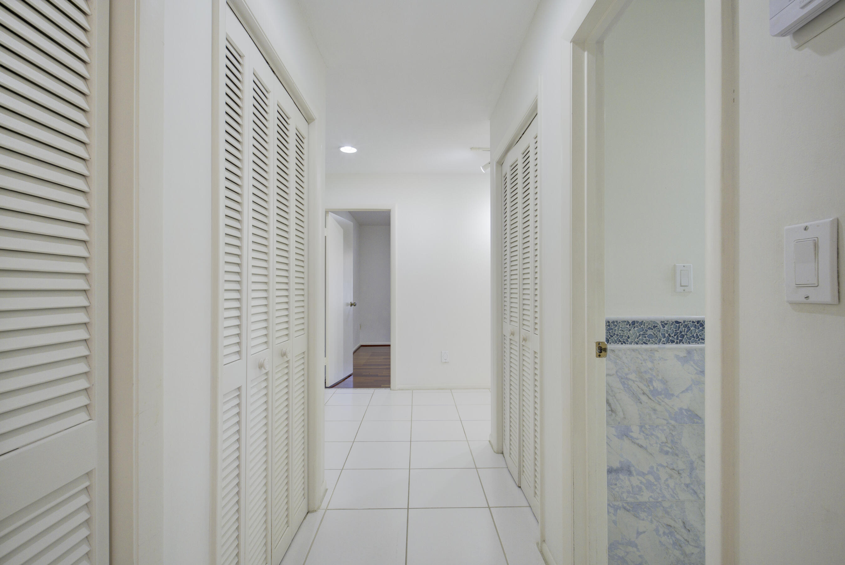 7441 Estrella Circle Boca Raton, FL 33433 - Photo 37 of 57 HALLWAY