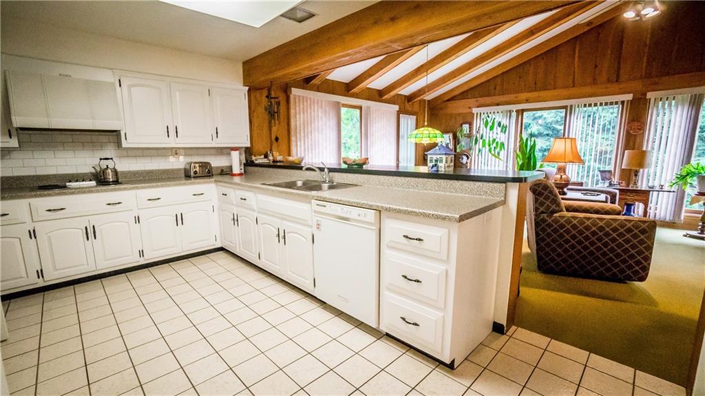 308 Beech Road Butler, PA 16001 - Photo 11 of 25 Gallery Image 11