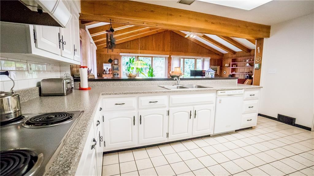 308 Beech Road Butler, PA 16001 - Photo 10 of 25 Gallery Image 10