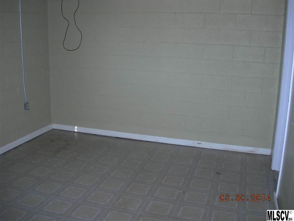 3379 Clarks Chapel Road Lenoir, NC 28645 - Photo 5 of 12 Gallery Image 5