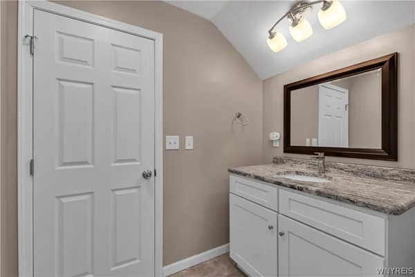 $199,900 | 394 Oliver Street, North Tonawanda, NY 14120