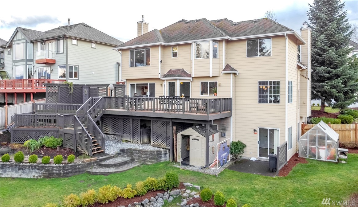 13938 Southeast 159th Place Renton, WA 98058 - Photo 2 of 38 Gallery Image 2