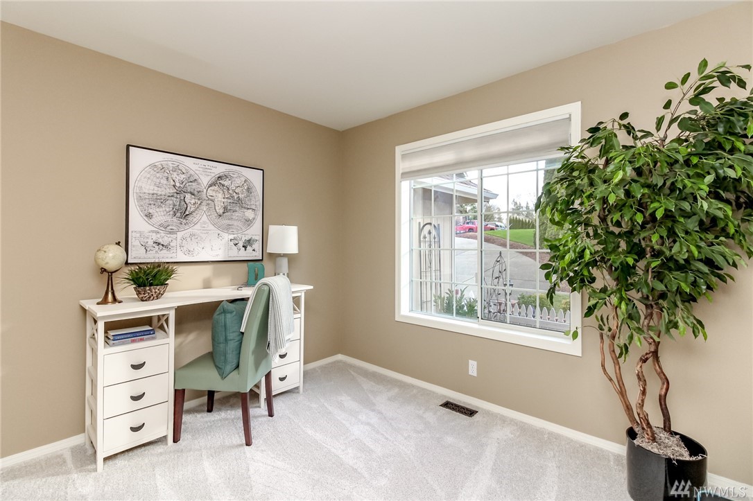 13938 Southeast 159th Place Renton, WA 98058 - Photo 12 of 38 Gallery Image 12