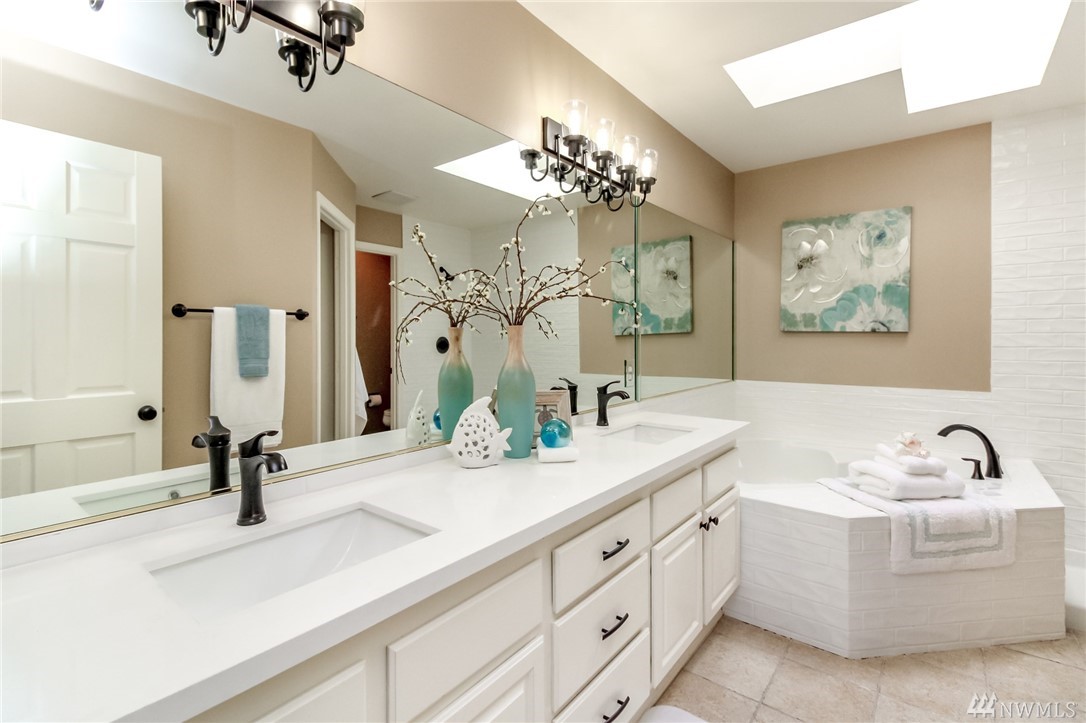 13938 Southeast 159th Place Renton, WA 98058 - Photo 16 of 38 Gallery Image 16