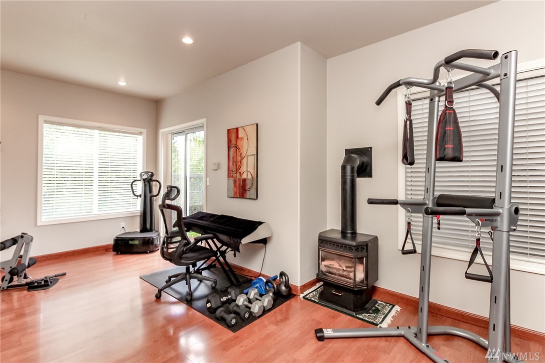 13938 Southeast 159th Place Renton, WA 98058 - Photo 27 of 38 Gallery Image 27