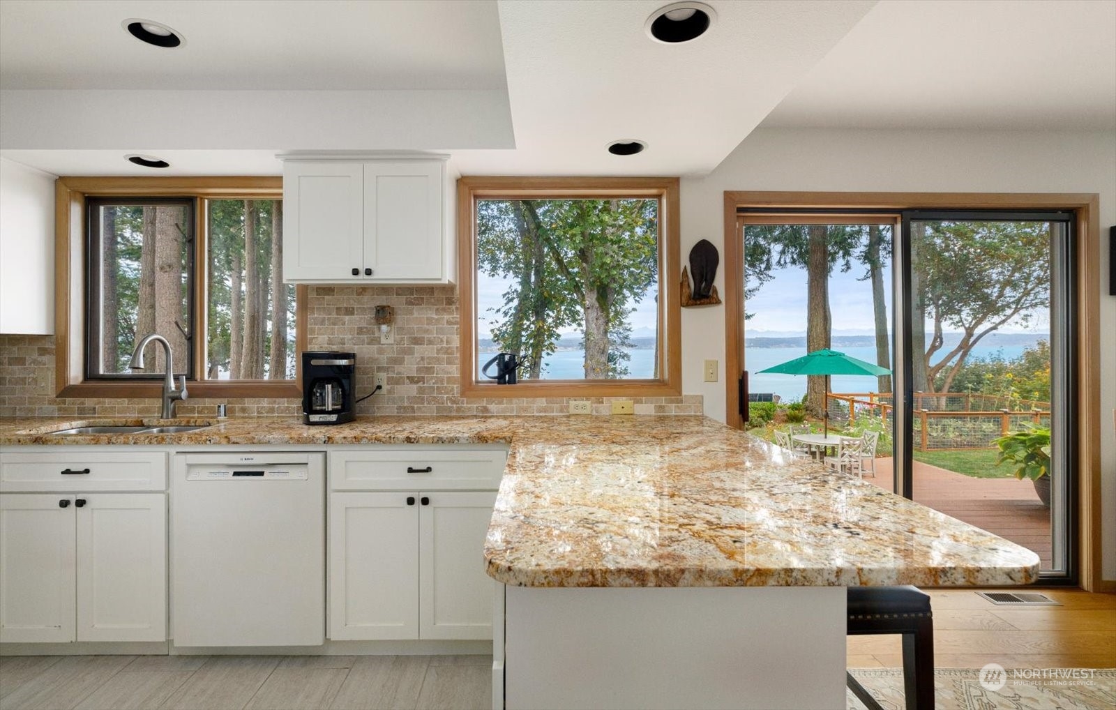 3283 Fox Spit Road Langley, WA 98260 - Photo 14 of 40