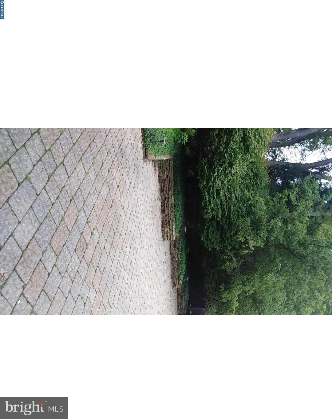 577 Sentinel Road Moorestown, NJ 08057 - Photo 18 of 25 Driveway