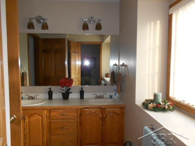 8232 Pierce Road Freeland, MI 48623 - Photo 9 of 22