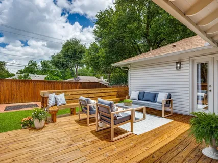$775,000 | 6127 Ravendale Lane, Dallas, TX 75214