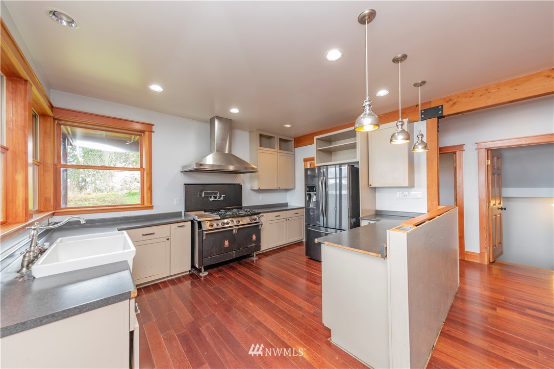 2007 Oak Bay Road Port Hadlock, WA 98339 - Photo 17 of 39 Gallery Image 17