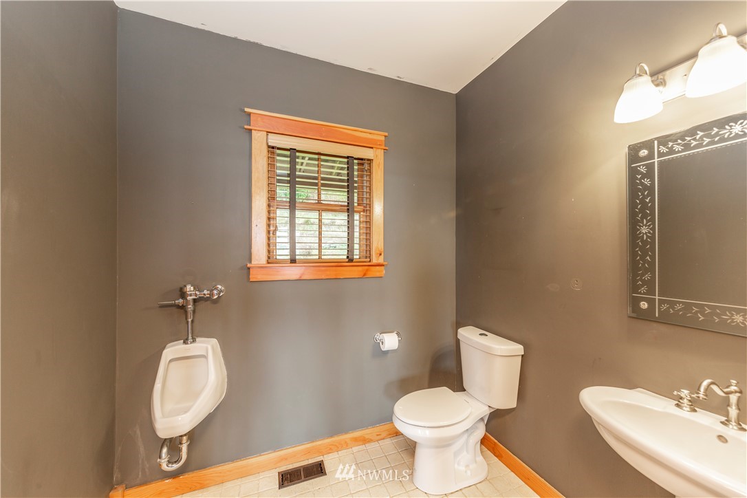2007 Oak Bay Road Port Hadlock, WA 98339 - Photo 21 of 39 Gallery Image 21