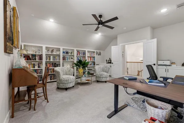 $699,500 | 57 Lone Oak Boulevard, Pottsboro, TX 75076