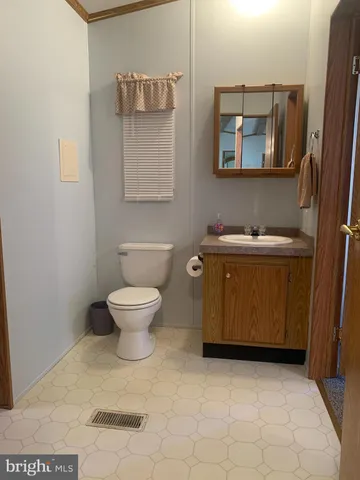 $150,000 | 51 Lake Drive, Media, PA 19063