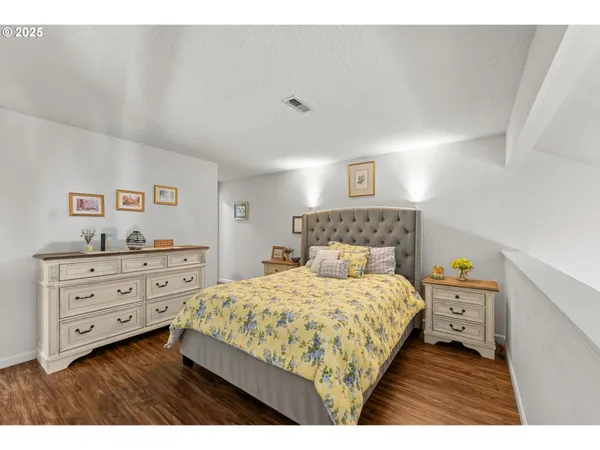 $290,000 | 3300 Northeast 29th Street, Gresham, OR 97030