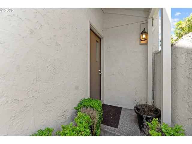 $300,000 | 3300 Northeast 29th Street, Gresham, OR 97030