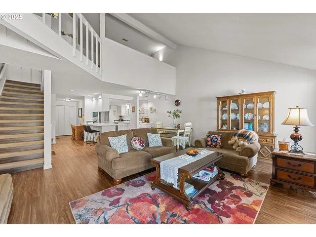 $300,000 | 3300 Northeast 29th Street, Gresham, OR 97030