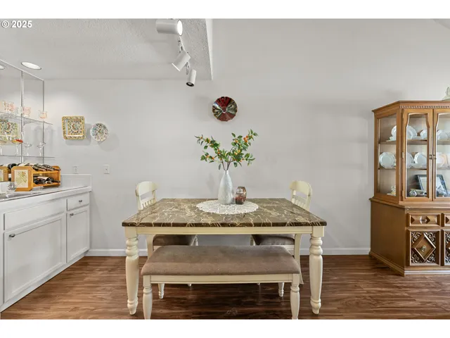 $300,000 | 3300 Northeast 29th Street, Gresham, OR 97030