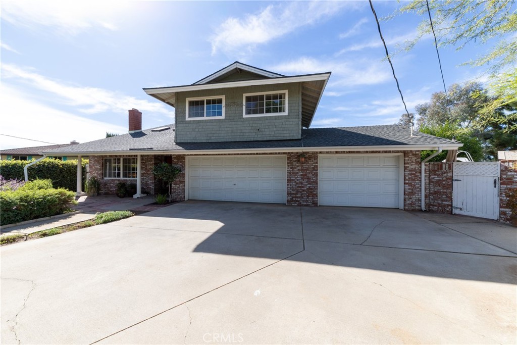 361 Canyon View Drive Calimesa, CA 92320 - Photo 2 of 43