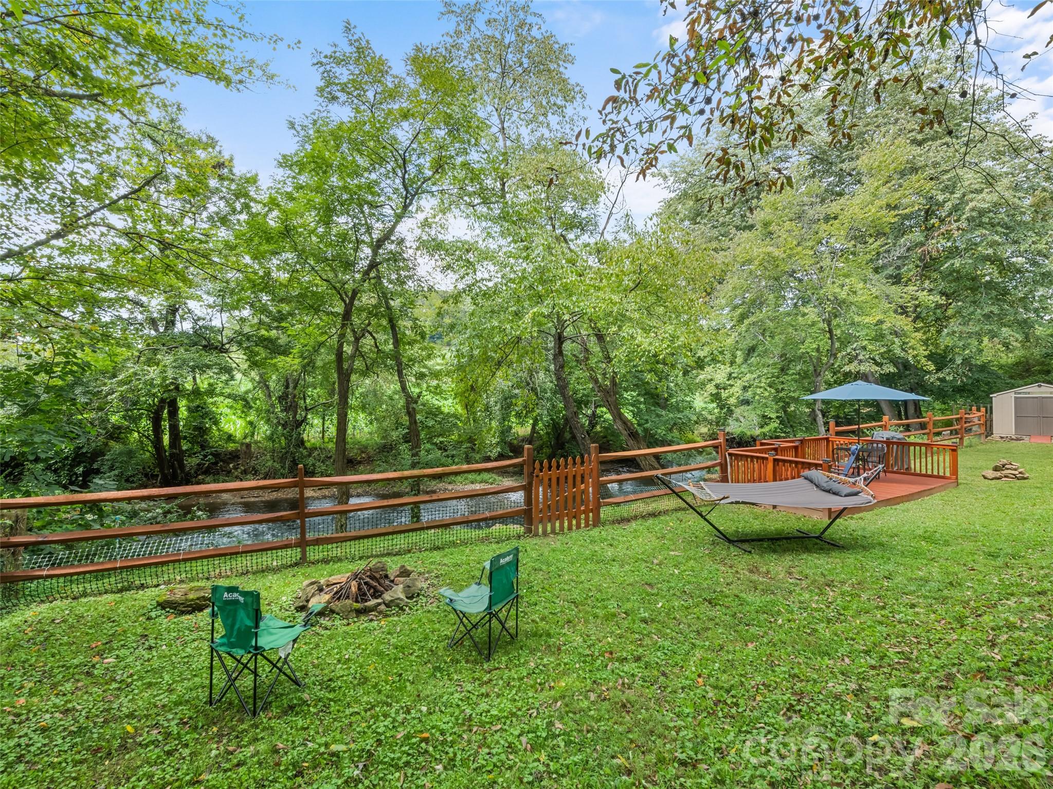 404 Loop Road Clyde, NC 28721 - Photo 39 of 48 Gallery Image 39