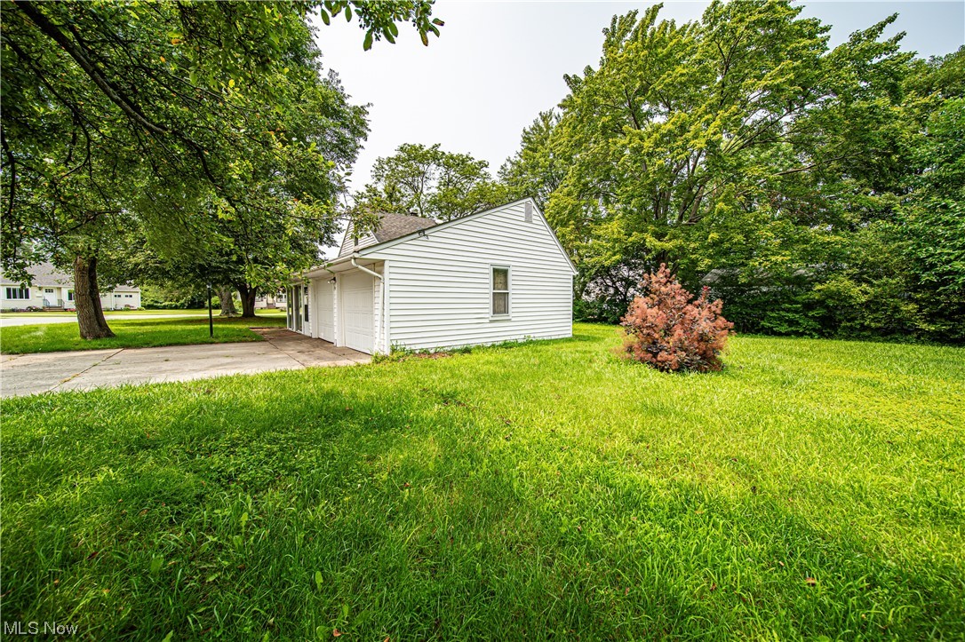 77 Prentice Road Painesville, OH 44077 - Photo 5 of 21 Gallery Image 5