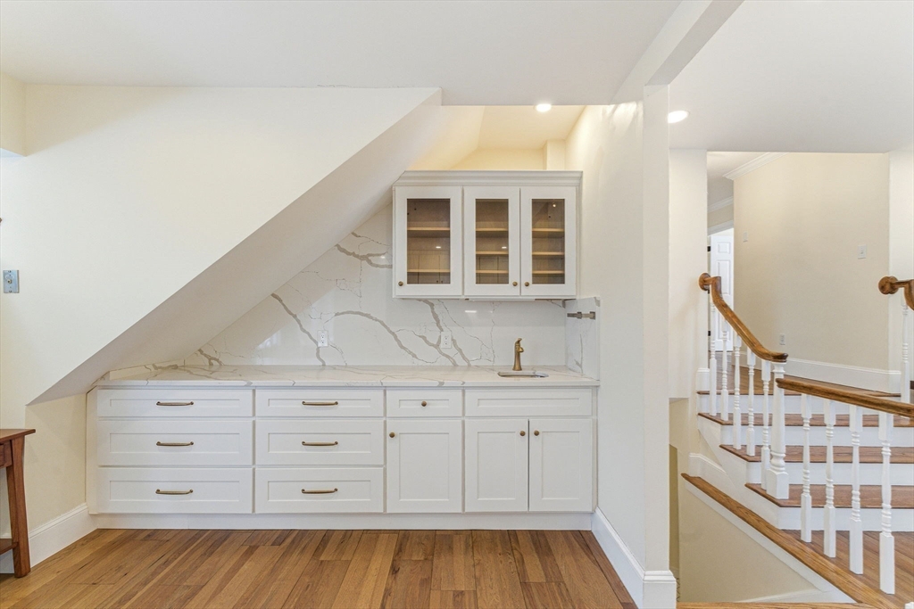 124 Deborah Road Newton, MA 02459 - Photo 15 of 39