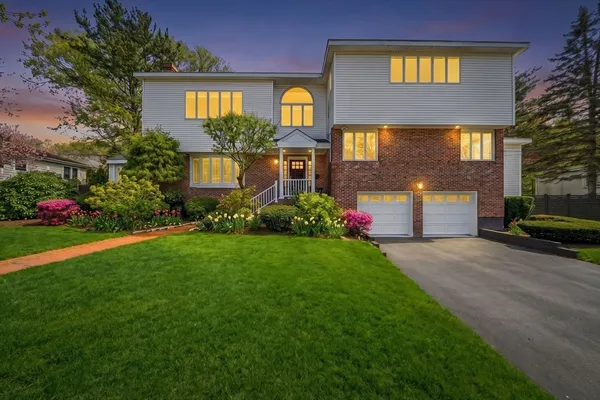 $2,590,000 | 124 Deborah Road, Newton, MA 02459