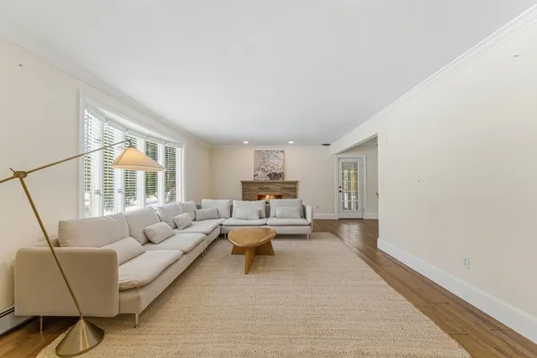 $2,590,000 | 124 Deborah Road, Newton, MA 02459