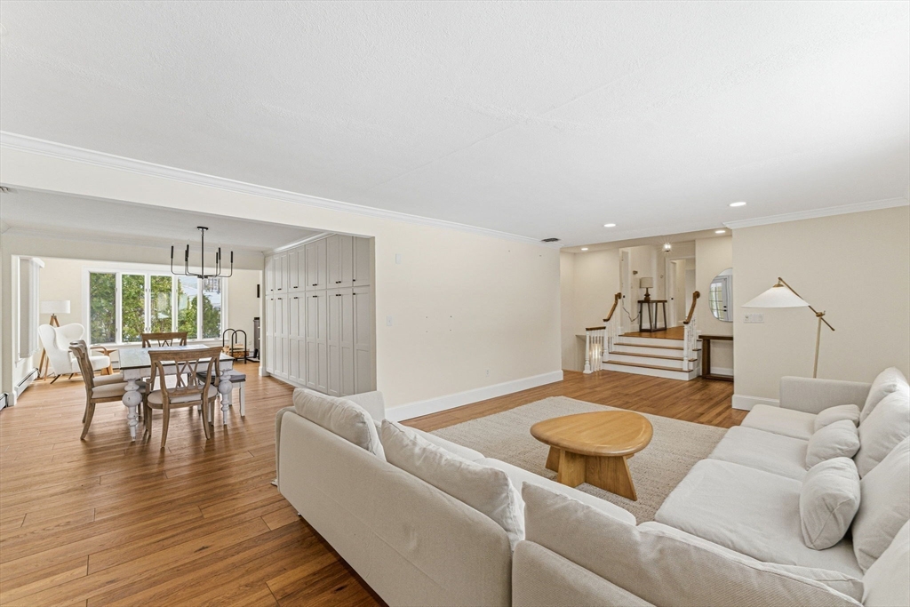 124 Deborah Road Newton, MA 02459 - Photo 8 of 39