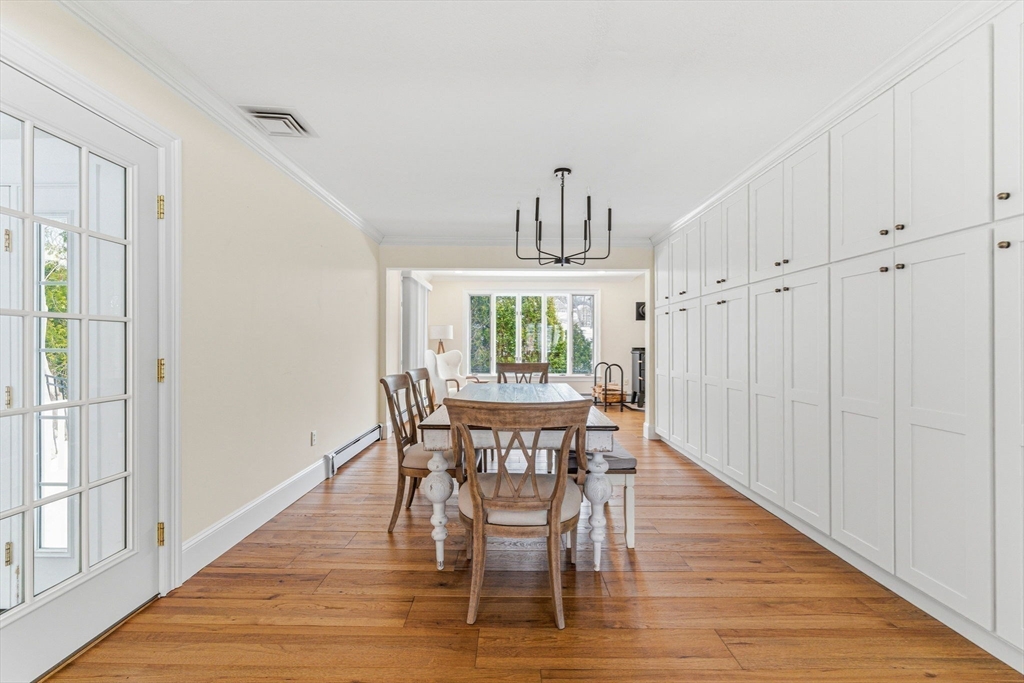 124 Deborah Road Newton, MA 02459 - Photo 9 of 39
