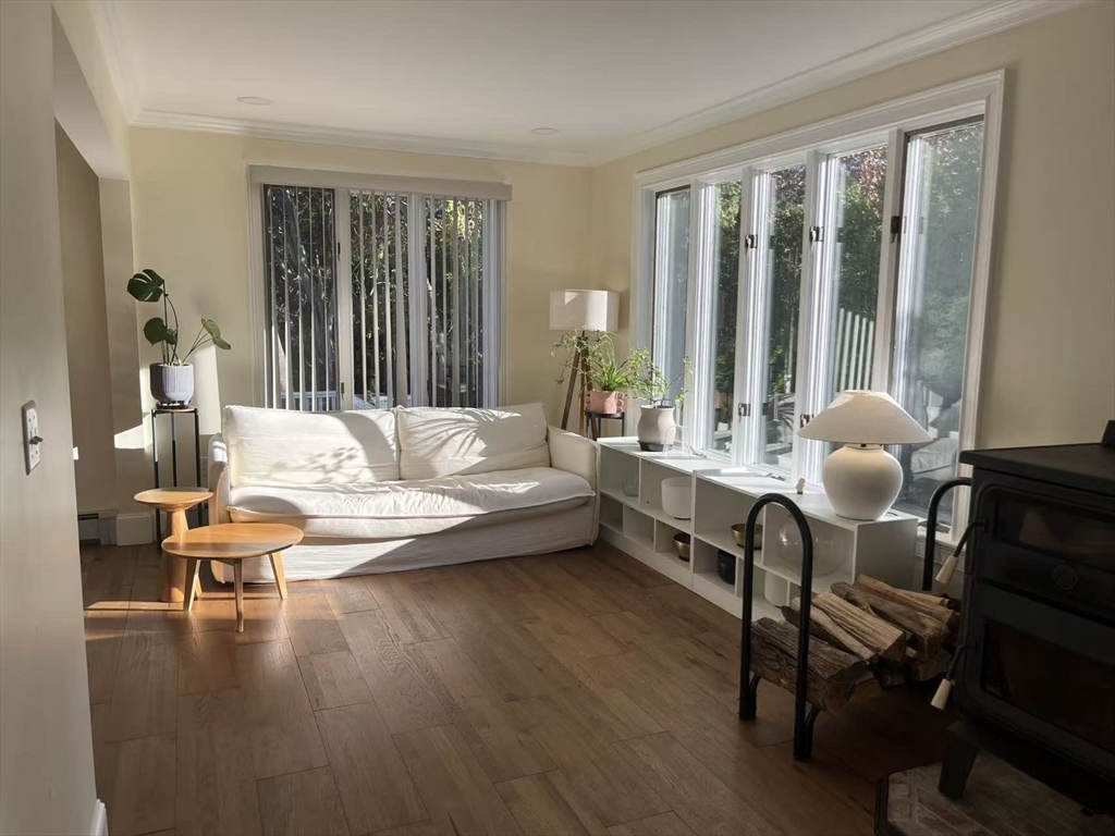 124 Deborah Road Newton, MA 02459 - Photo 10 of 39