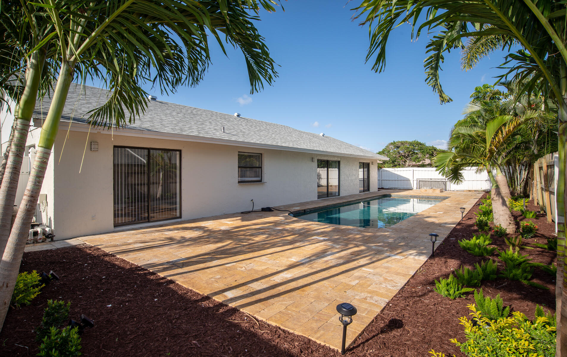 4218 Woods End Road Boca Raton, FL 33487 - Photo 23 of 25 25-DSC_4413-MLS