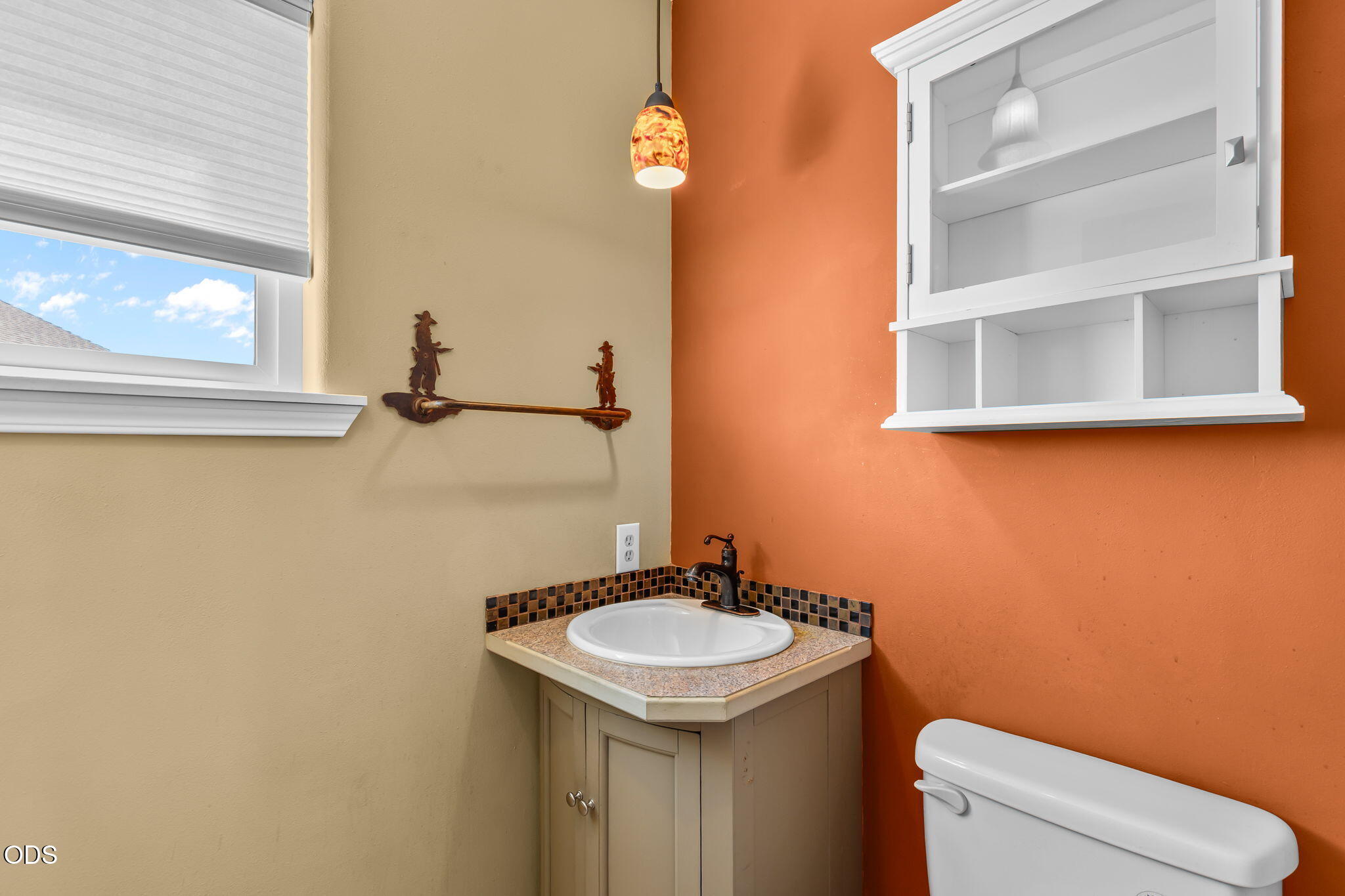 66967 Lance Road Bend, OR 97703 - Photo 27 of 58