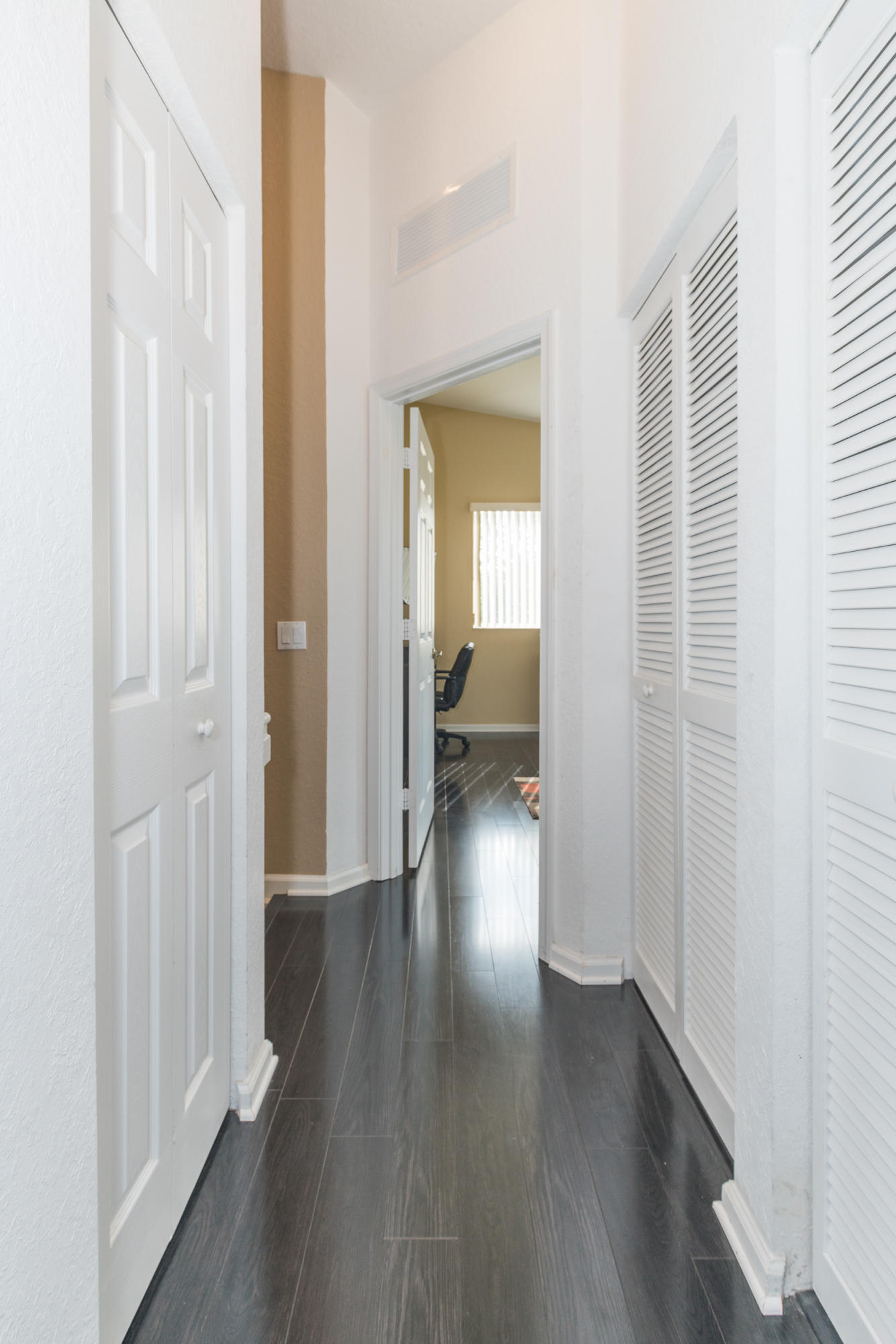 3237 Laurel Ridge Circle Riviera Beach, FL 33404 - Photo 19 of 24 DSC06810