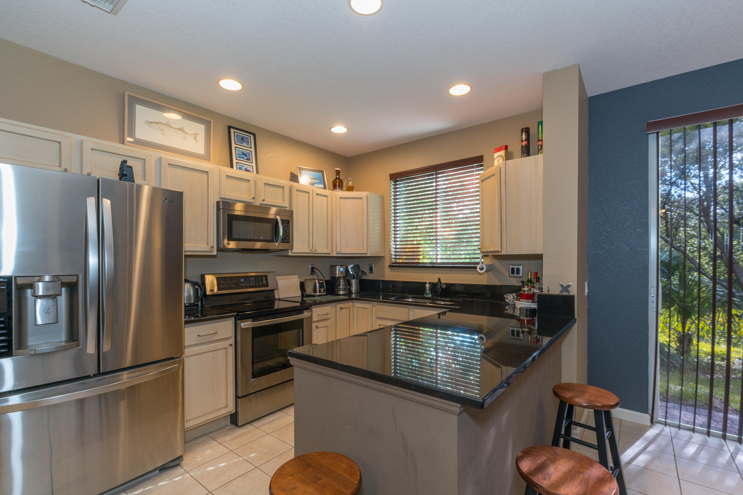 3237 Laurel Ridge Circle Riviera Beach, FL 33404 - Photo 6 of 24 DSC06785