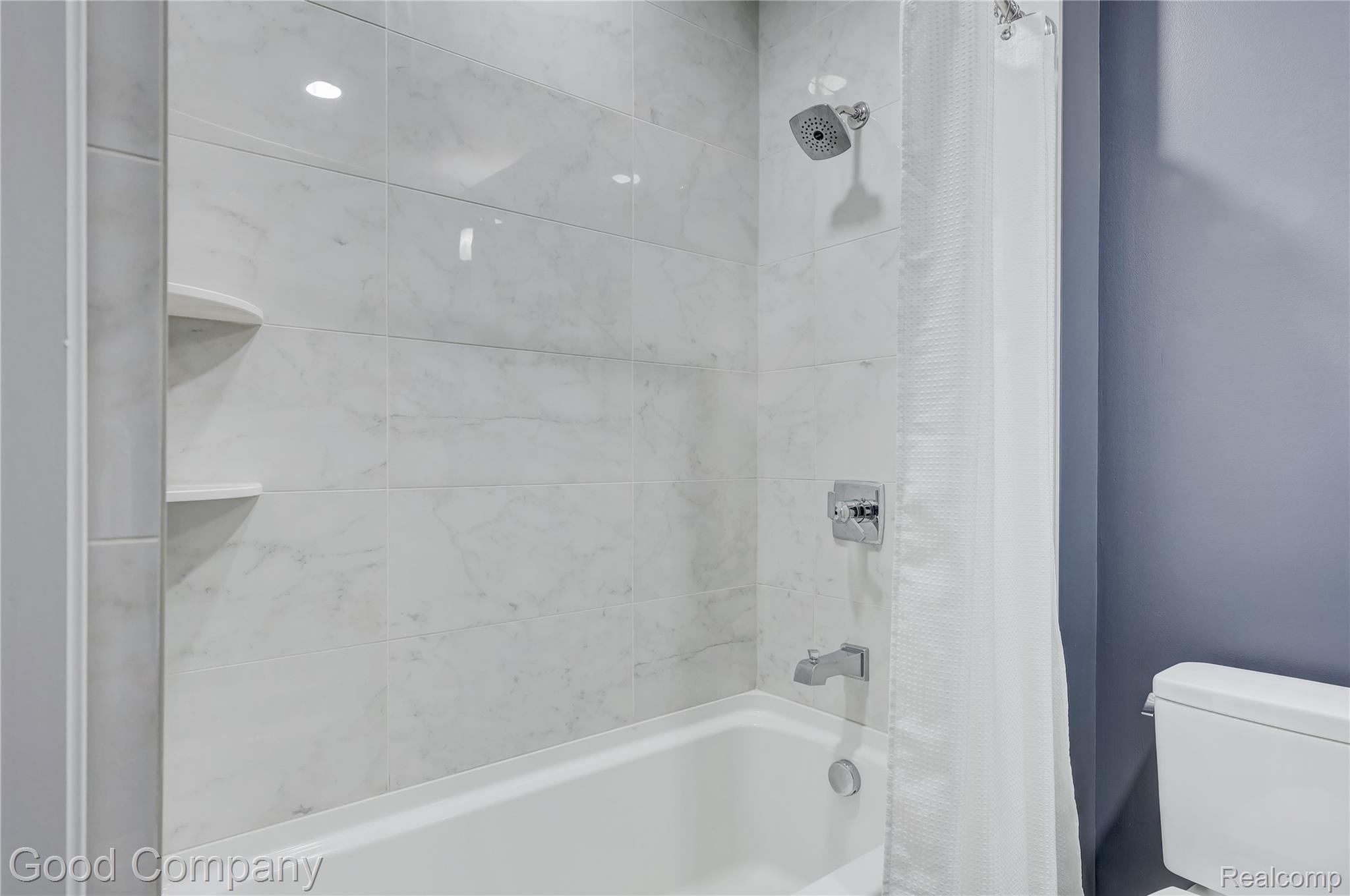 100 West Fifth Street, Unit 604 Royal Oak, MI 48067 - Photo 43 of 57 100 W. 5th St. #604-44.jpg