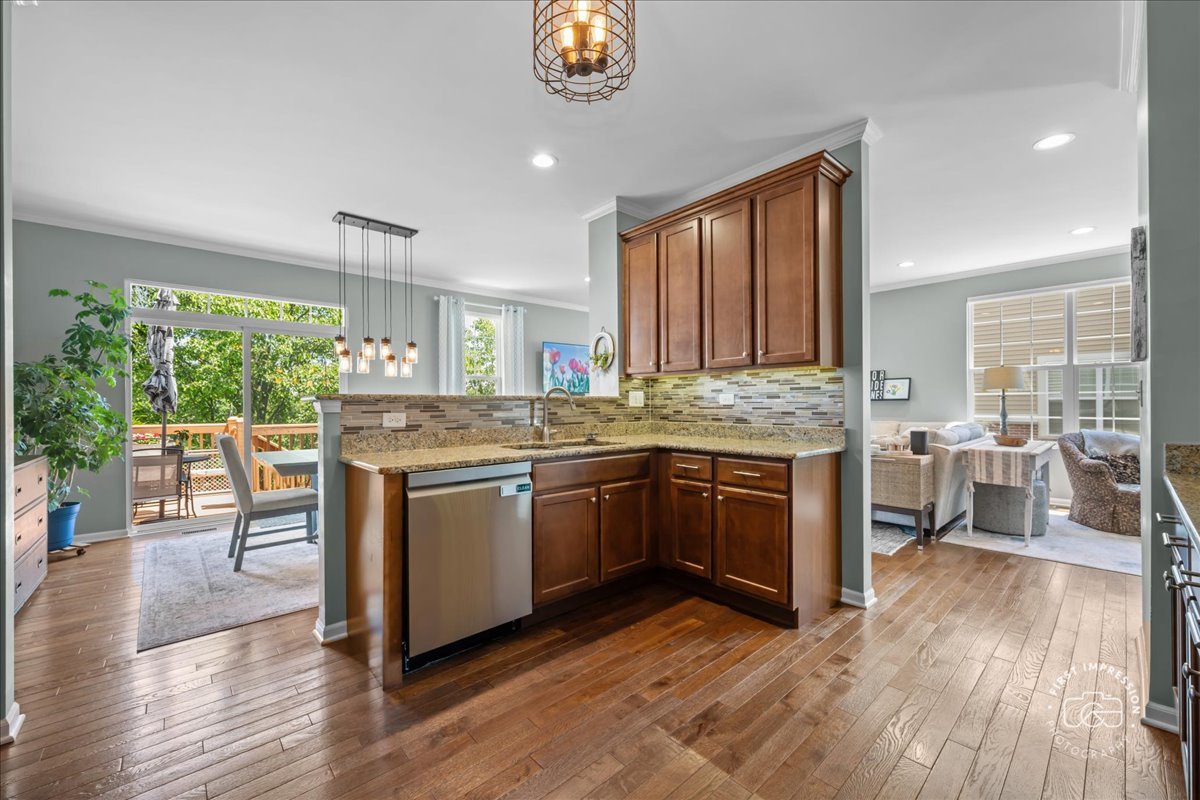 2927 Church Road Aurora, IL 60502 - Photo 14 of 40 Gallery Image 14