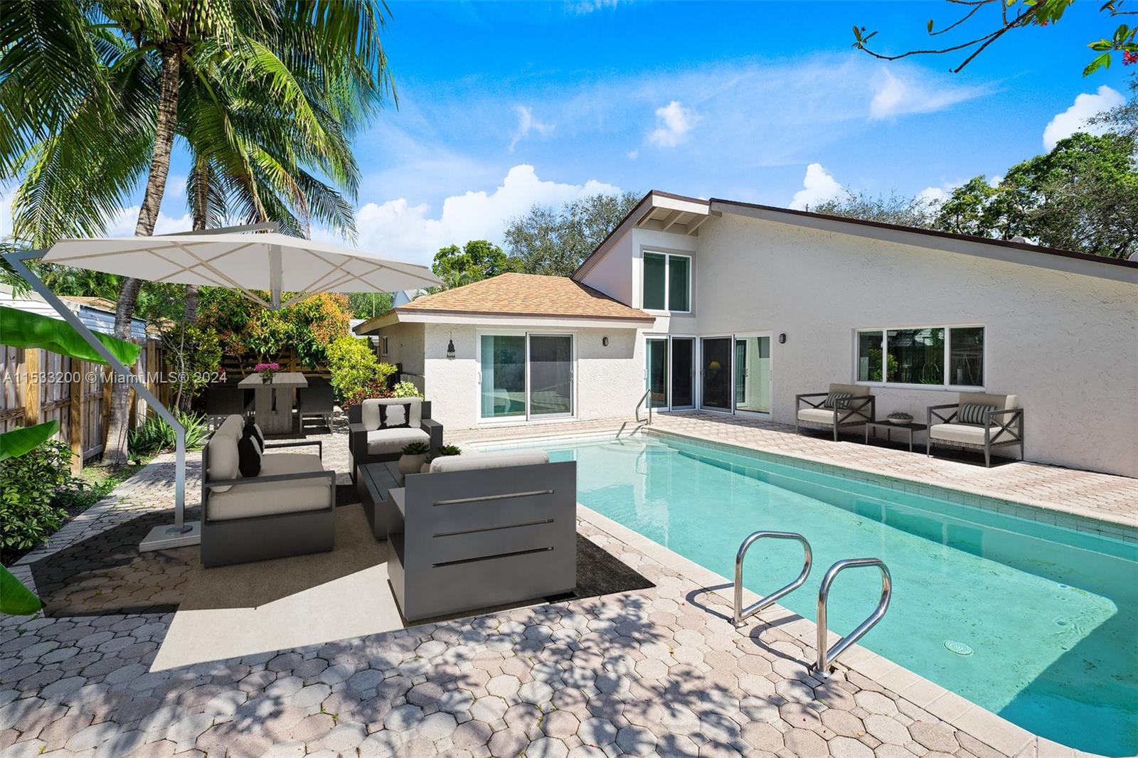 113 Kensington Road Hollywood, FL 33021 - Photo 24 of 32 Virtually Staged