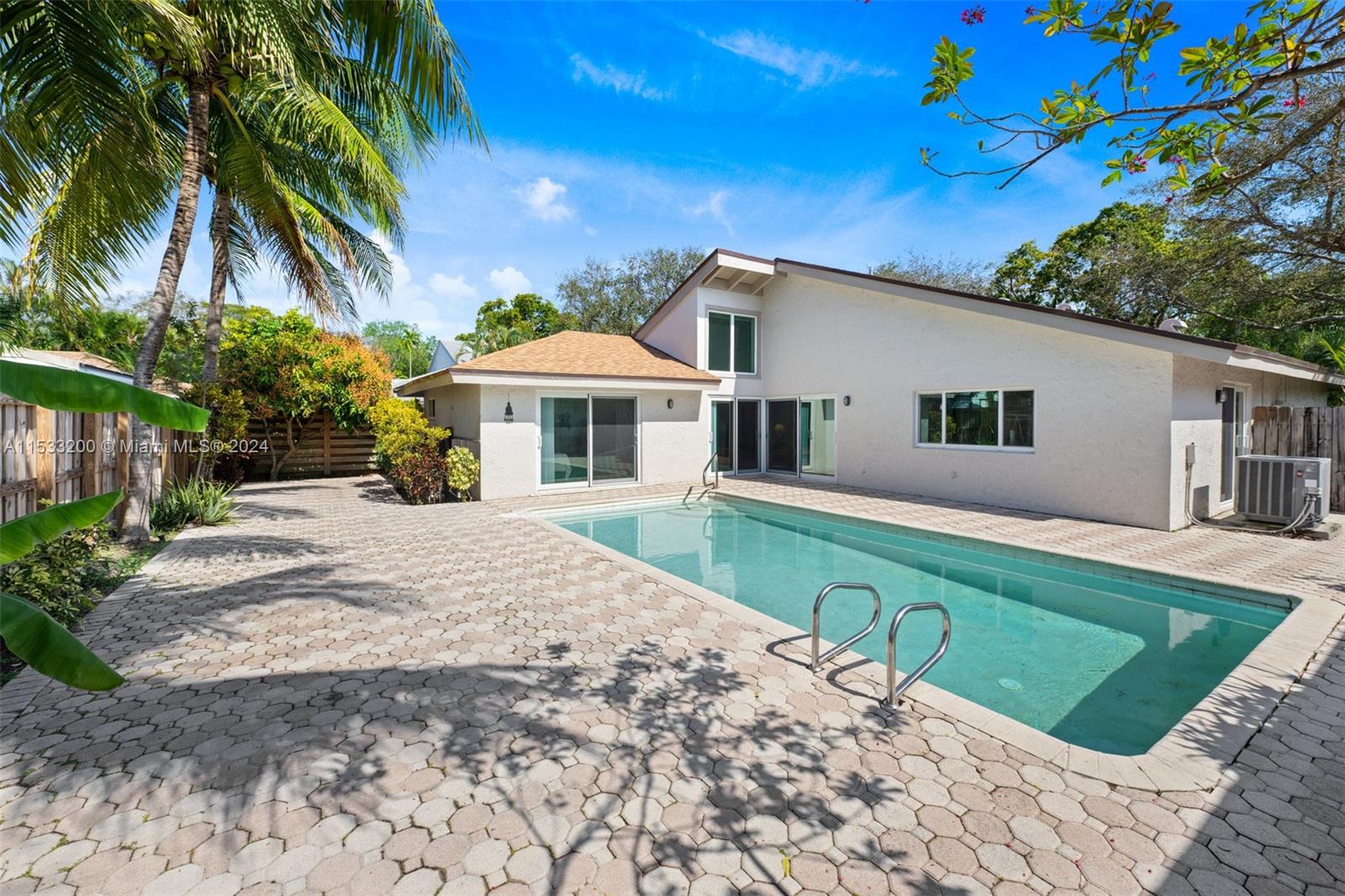 113 Kensington Road Hollywood, FL 33021 - Photo 25 of 32 Gallery Image 25