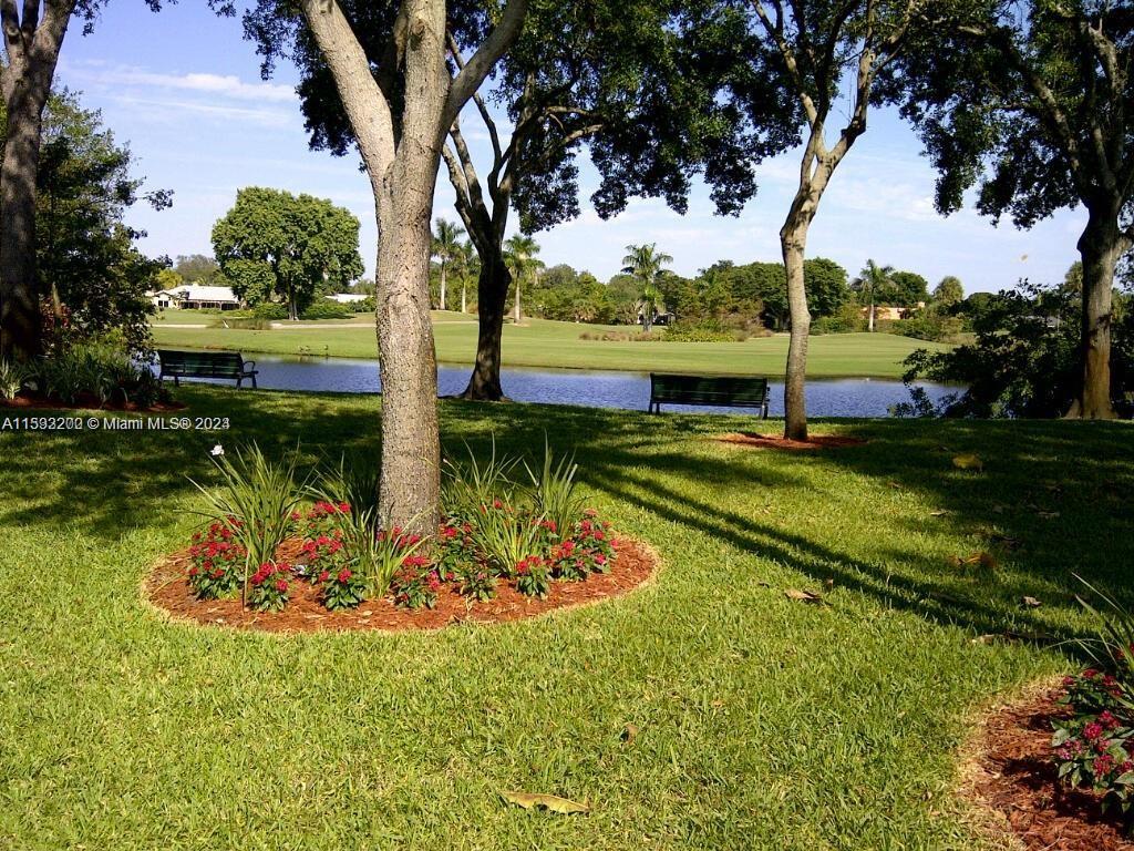 113 Kensington Road Hollywood, FL 33021 - Photo 31 of 32 Community Park